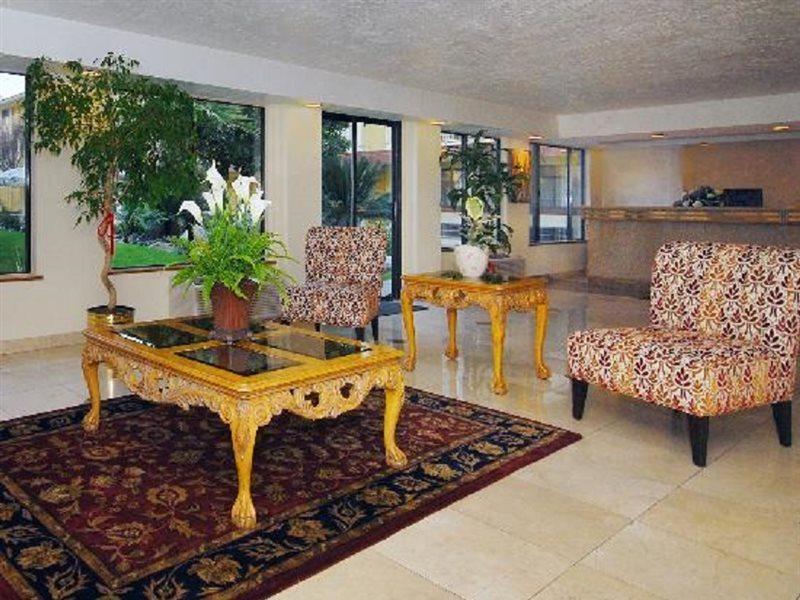 Quality Inn & Suites Bakersfield Dış mekan fotoğraf
