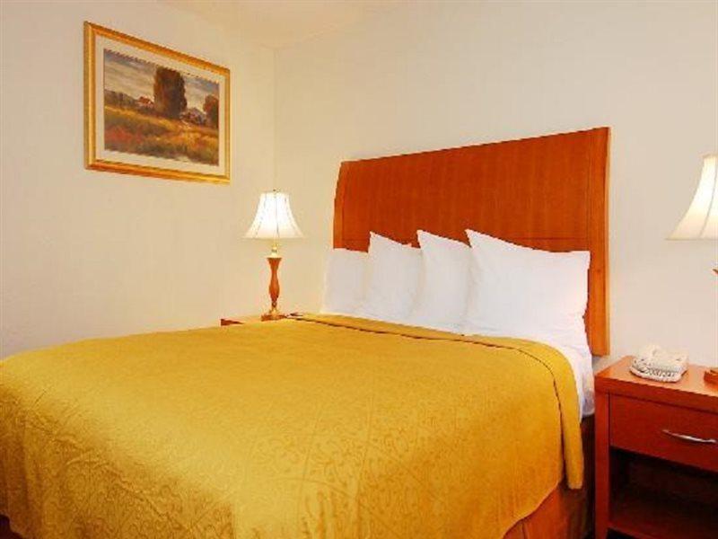 Quality Inn & Suites Bakersfield Dış mekan fotoğraf