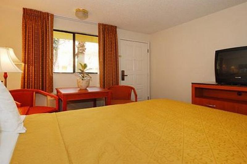 Quality Inn & Suites Bakersfield Dış mekan fotoğraf