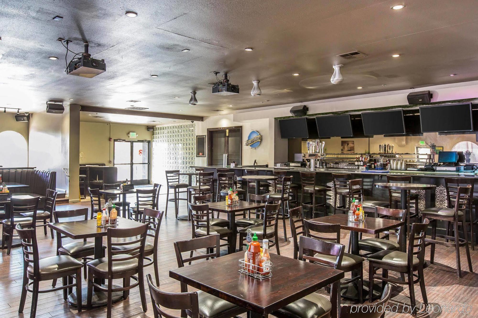 Quality Inn & Suites Bakersfield Dış mekan fotoğraf