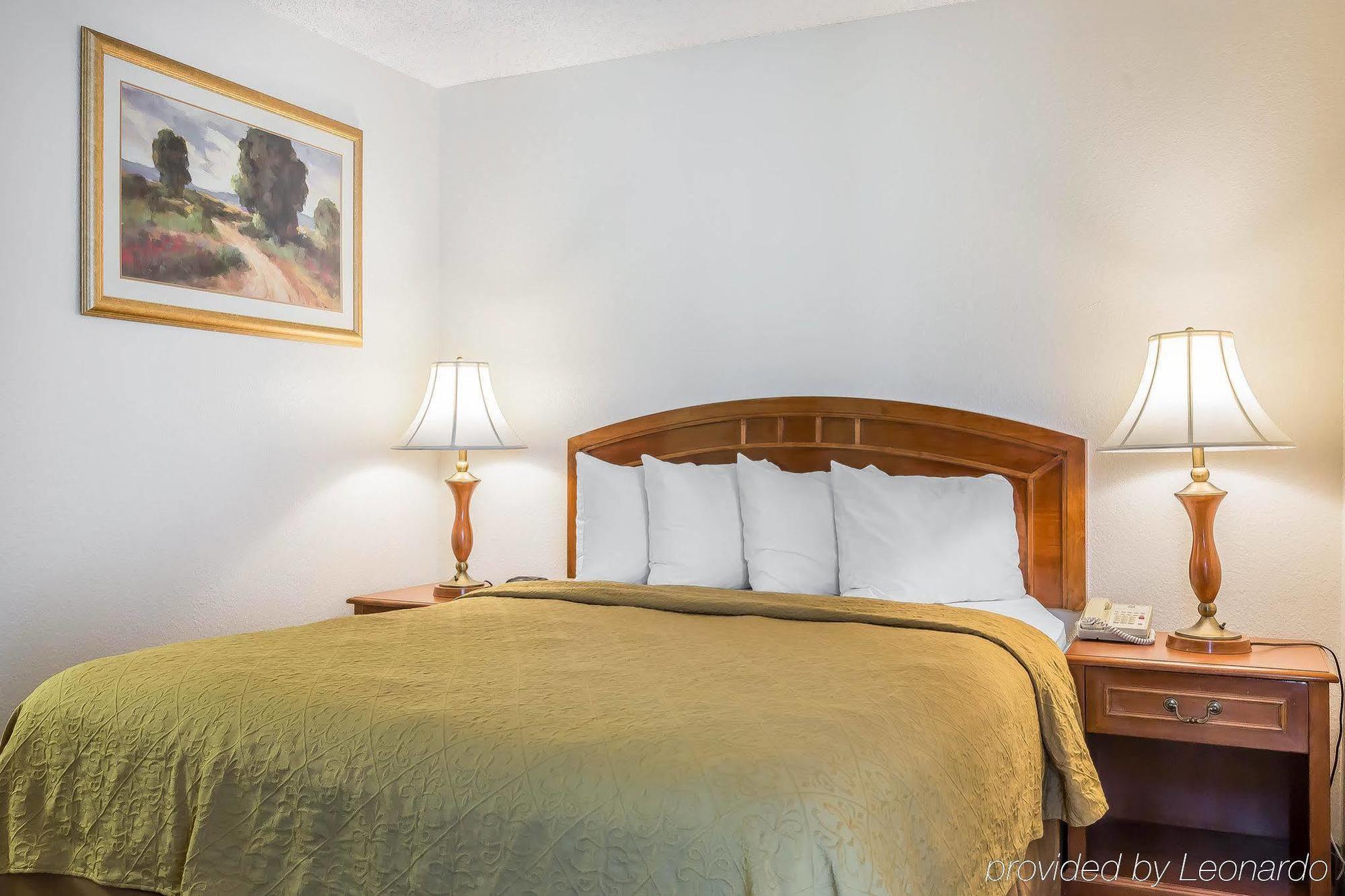 Quality Inn & Suites Bakersfield Dış mekan fotoğraf