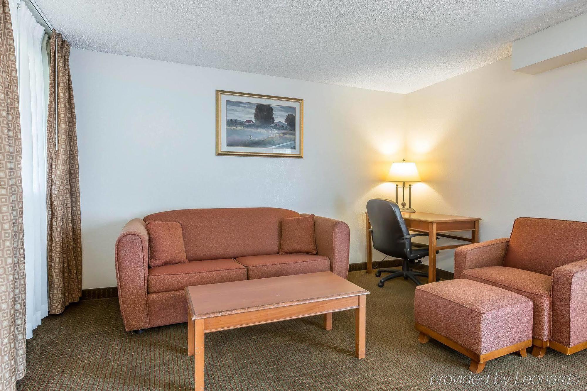 Quality Inn & Suites Bakersfield Dış mekan fotoğraf