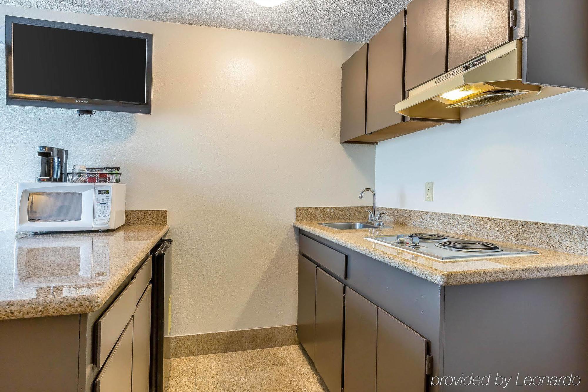Quality Inn & Suites Bakersfield Dış mekan fotoğraf