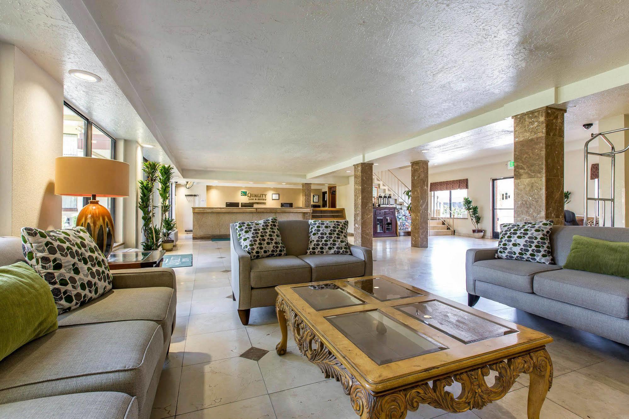 Quality Inn & Suites Bakersfield Dış mekan fotoğraf