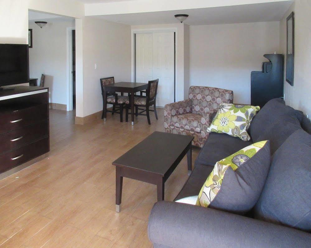 Quality Inn & Suites Bakersfield Dış mekan fotoğraf