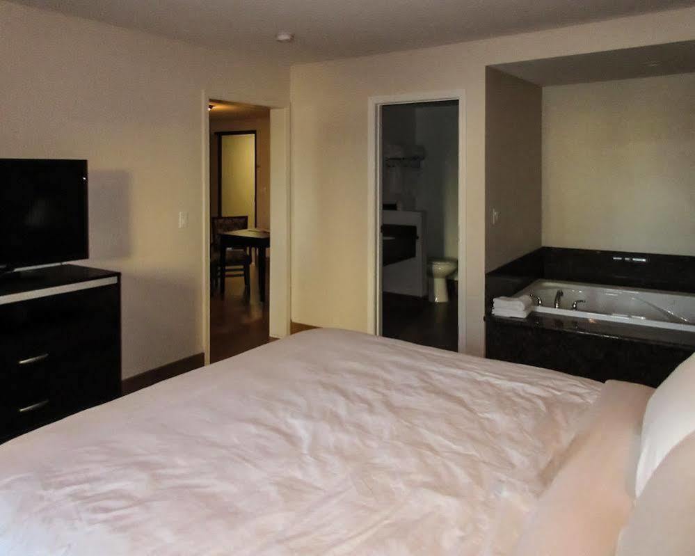 Quality Inn & Suites Bakersfield Dış mekan fotoğraf